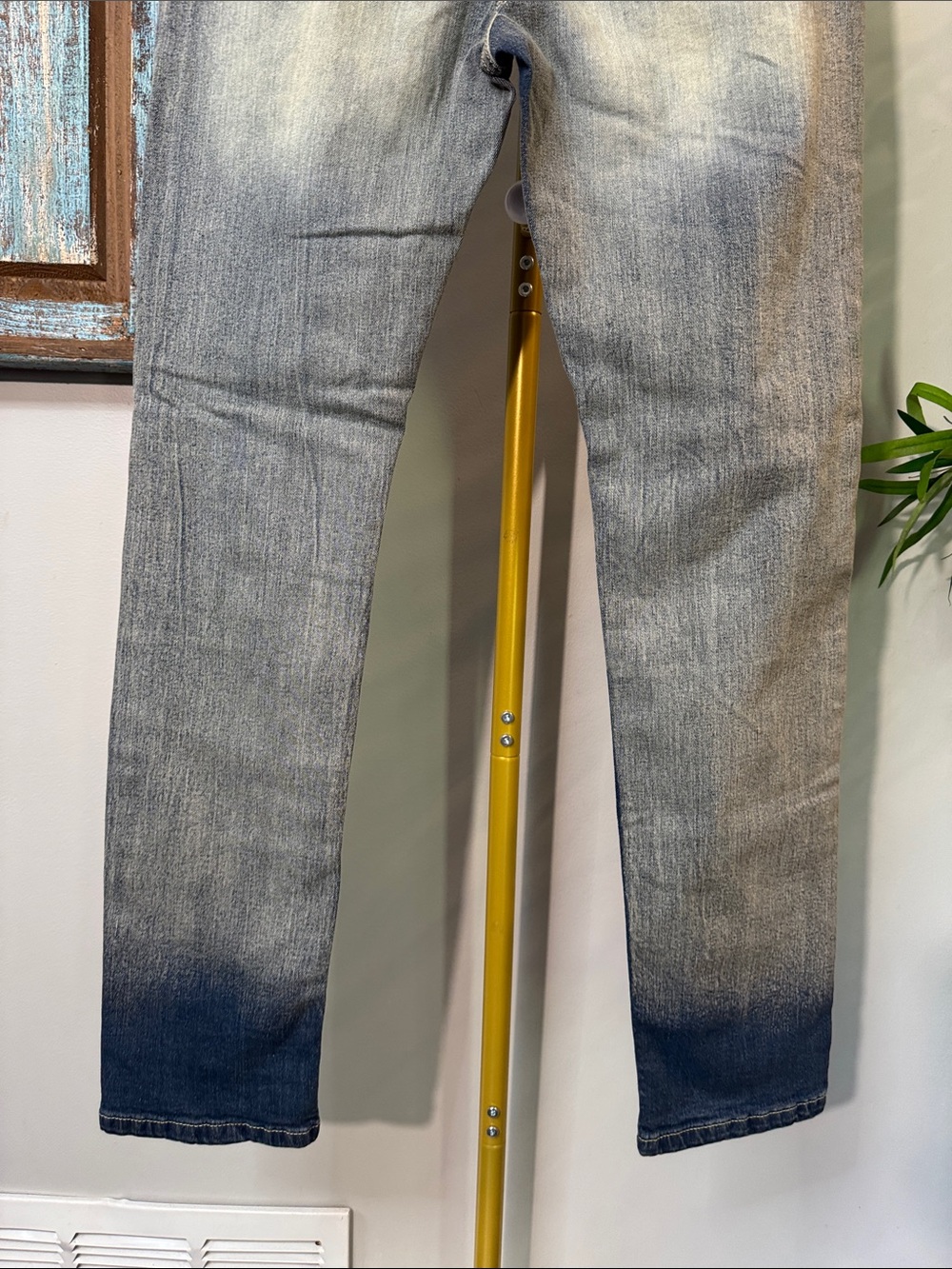 SOC moto Slim Straight Distressed Jeans in Faded Blue ombré 36 - Picture 9 of 15